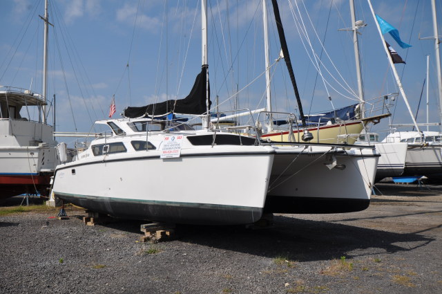 Used Sail Catamaran for Sale 2005 Gemini 105Mc Boat Highlights